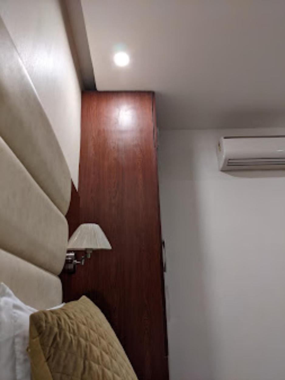 Hotel Punjab , Saharanpur Exterior photo