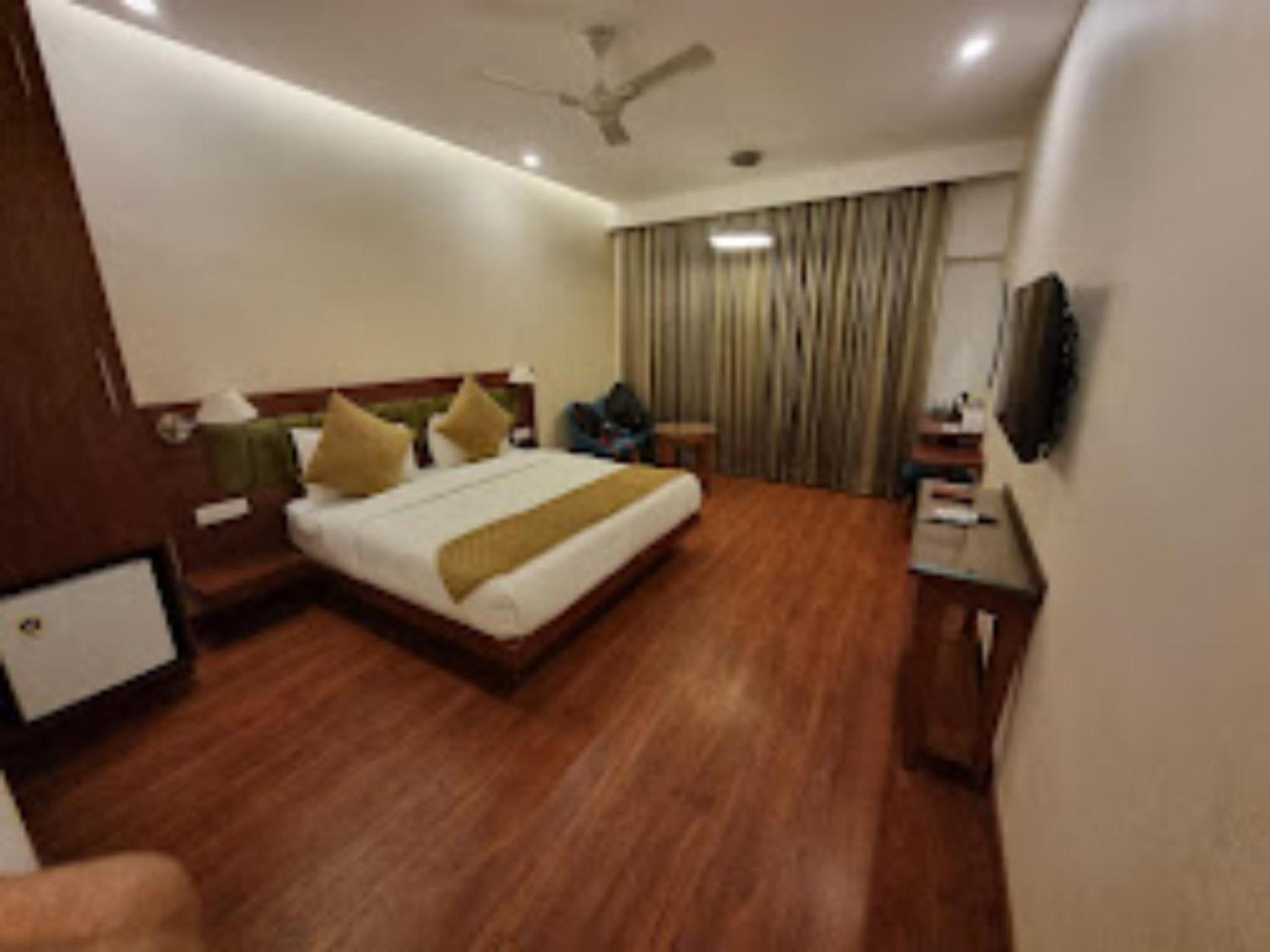 Hotel Punjab , Saharanpur Exterior photo