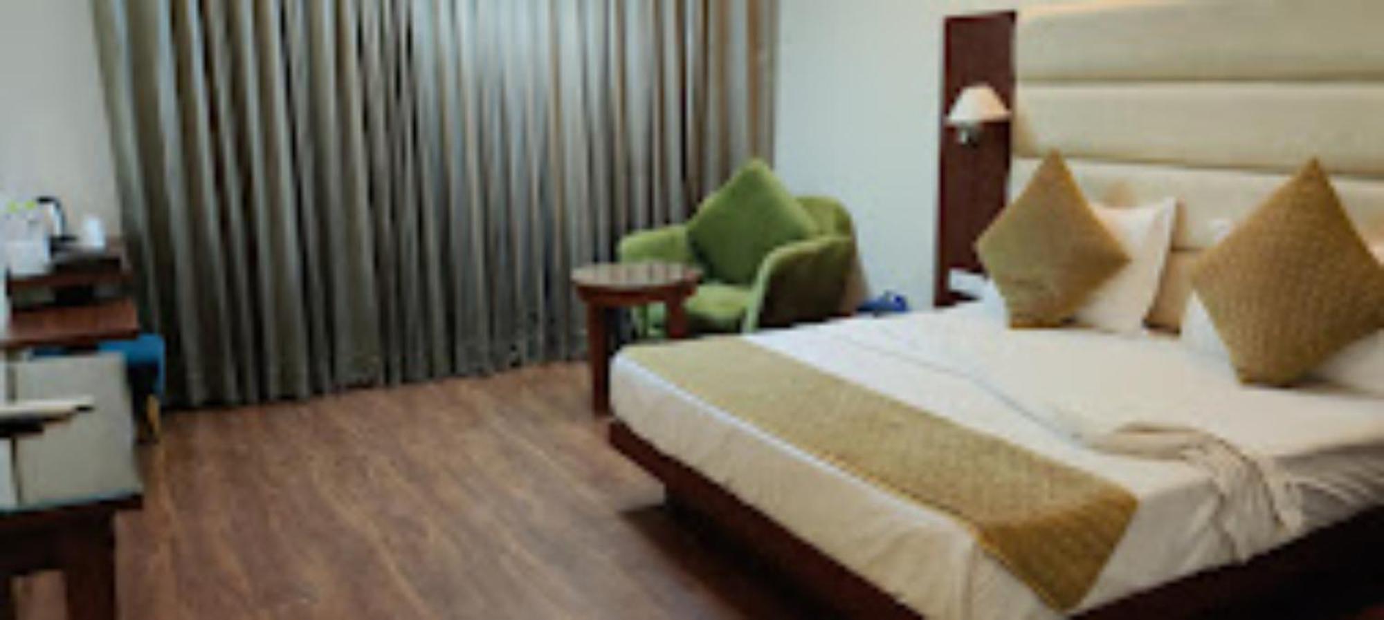Hotel Punjab , Saharanpur Exterior photo
